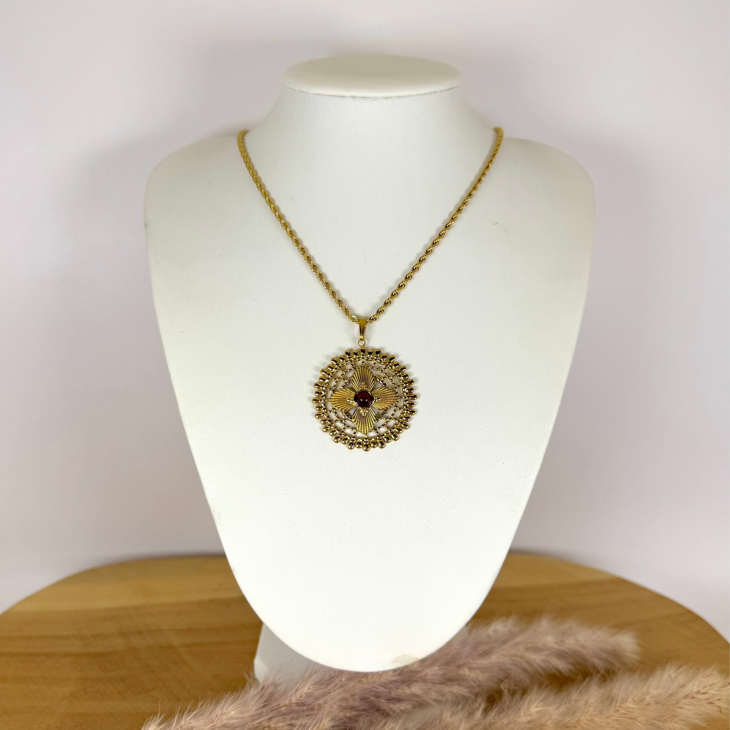 Collier lumiportail grenat