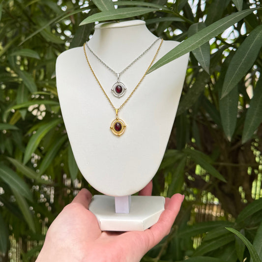 Collier lumicosmic grenat