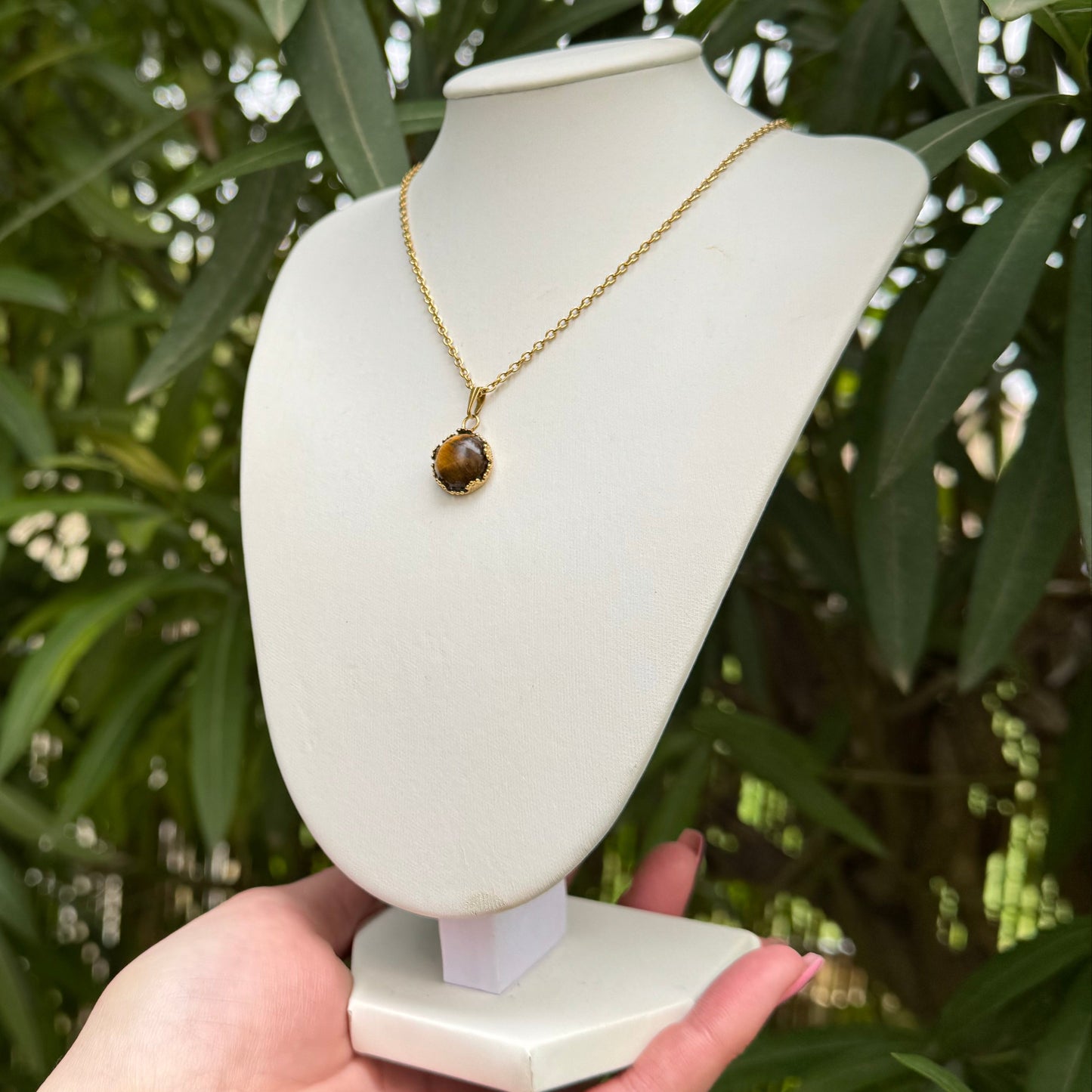 Collier lumicouronne oeil de tigre