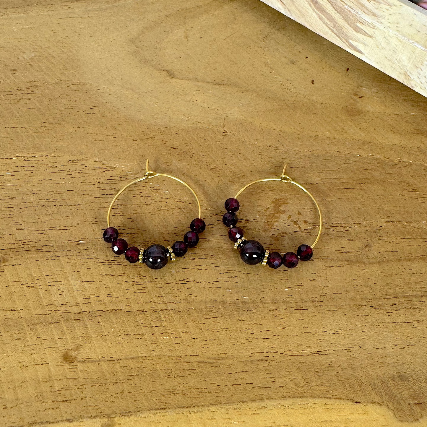 Boucles lumicréole grenat