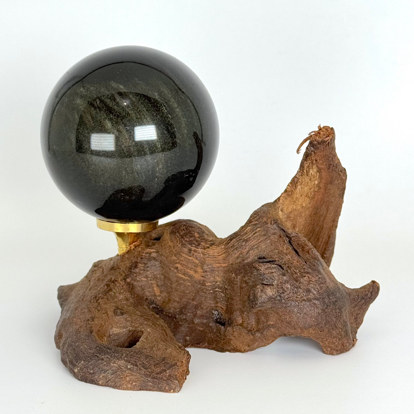 Sphère d'obsidienne dorée